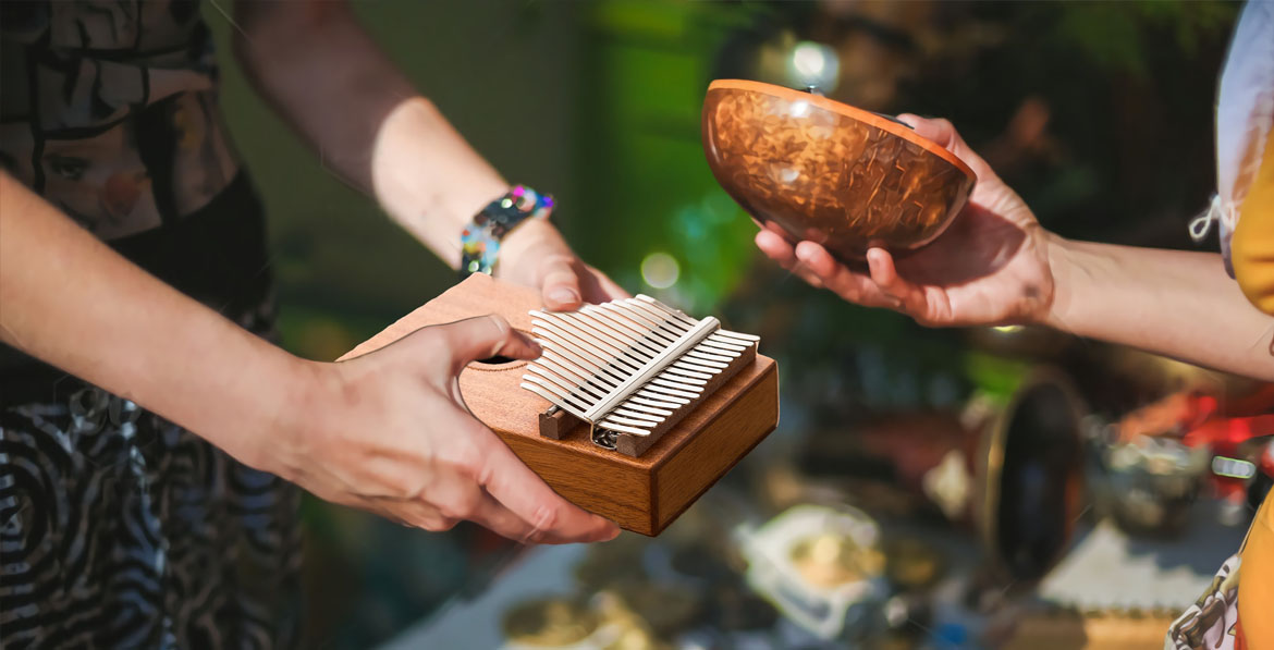 Kalimba myytävänä